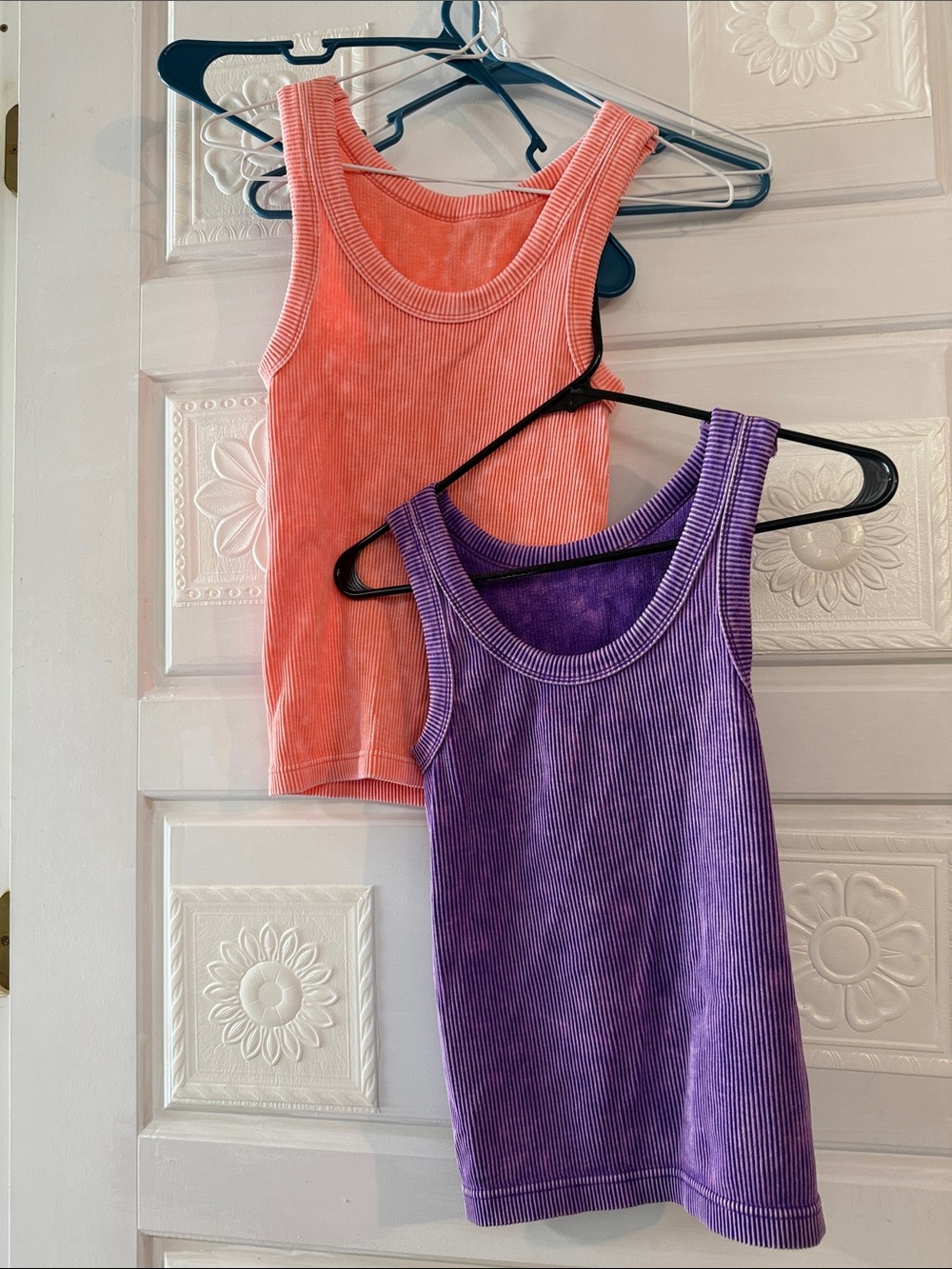 NWOT Zenana tank tops size L/XL. Never worn, snug fit